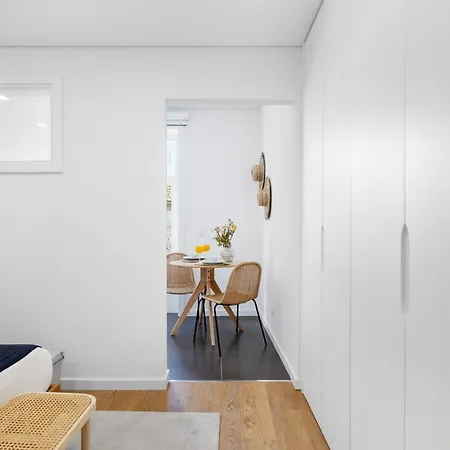 Coastal Breeze Apartment *